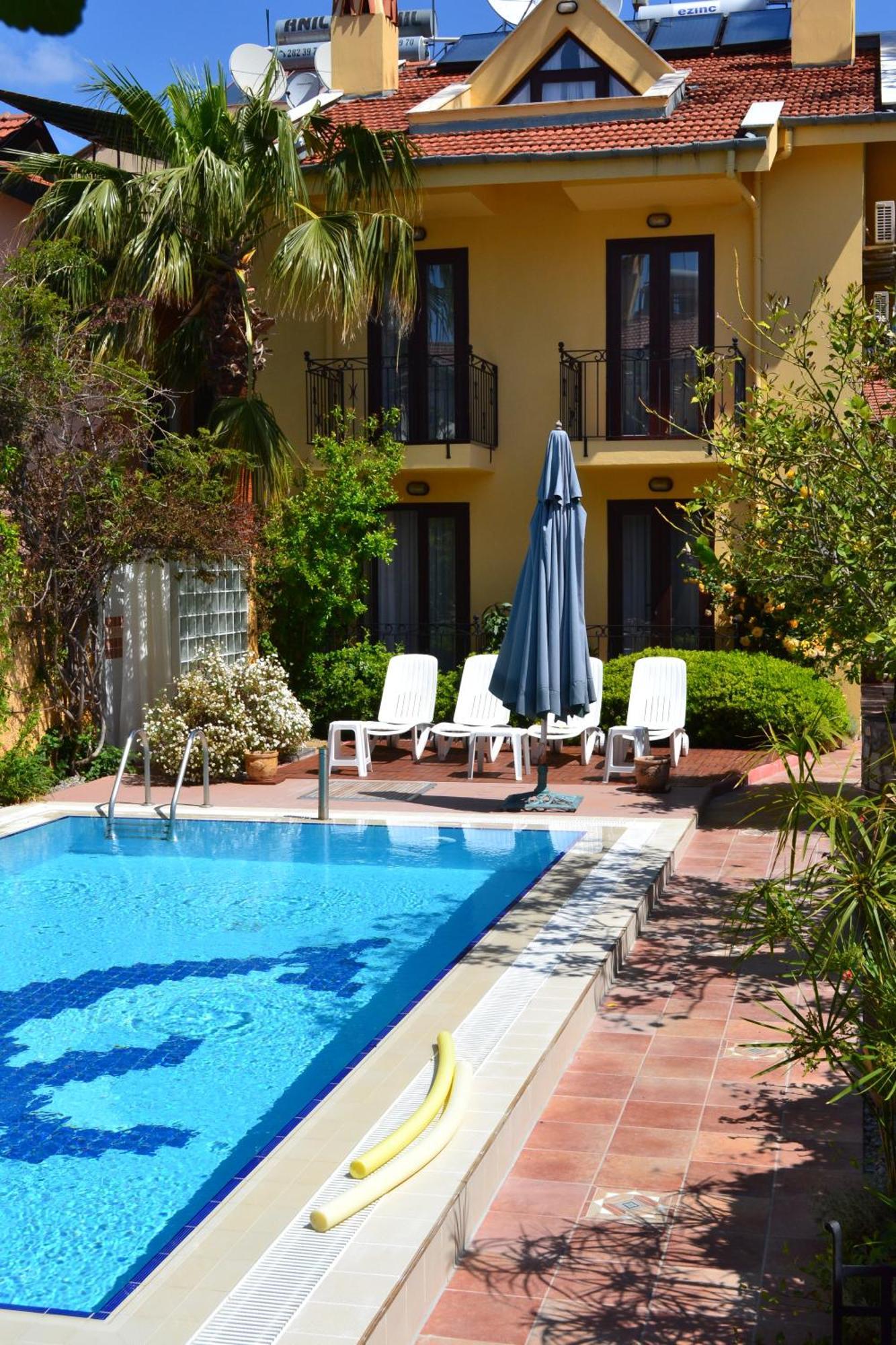 Villa Danlin Hotel Гёчек Экстерьер фото