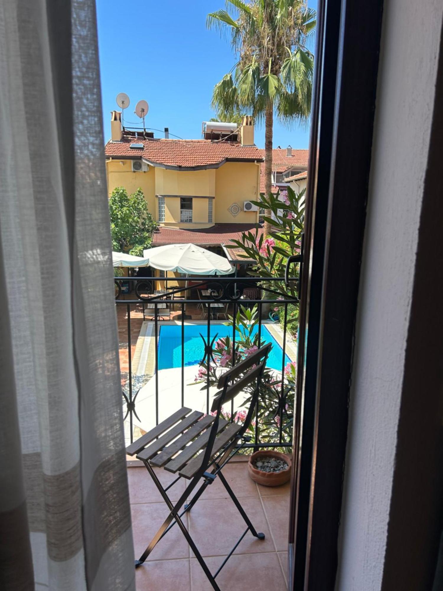 Villa Danlin Hotel Гёчек Экстерьер фото